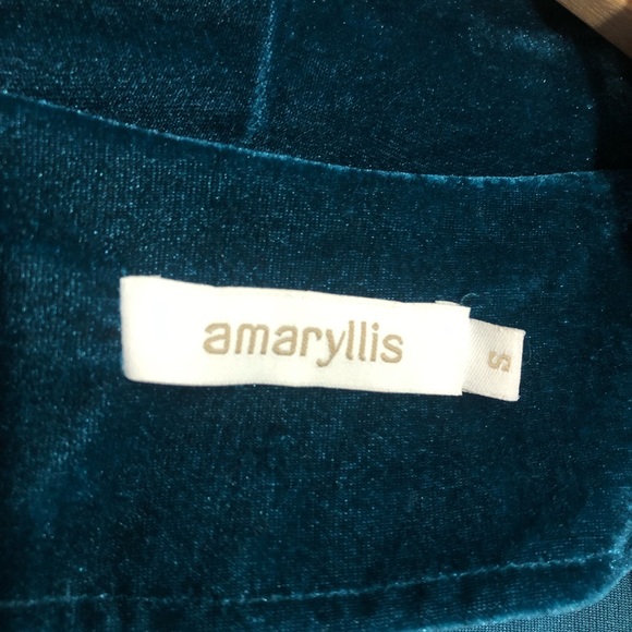 New Amaryllis Velvet Drape Open Front Cardigan - Picture 4 of 12